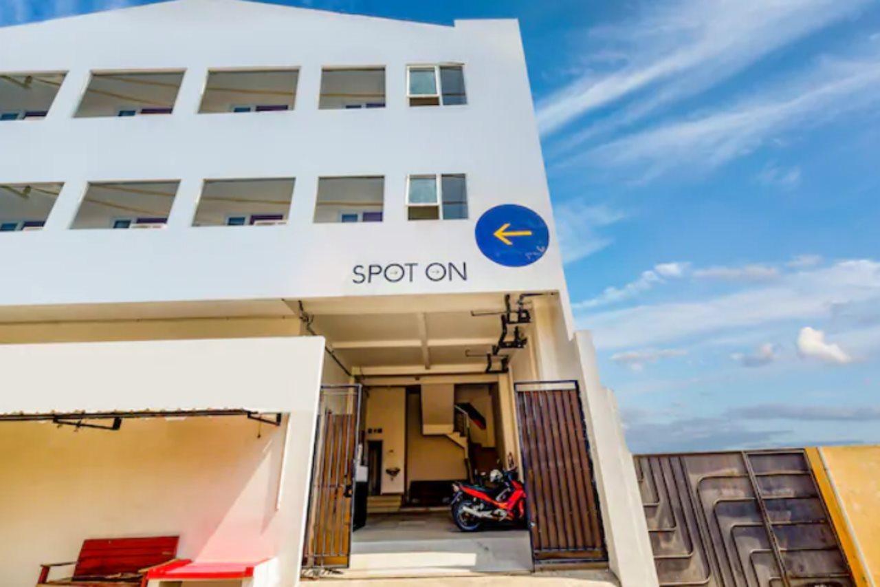 Spot On 2026 Arta Residence Semarang Eksteriør billede