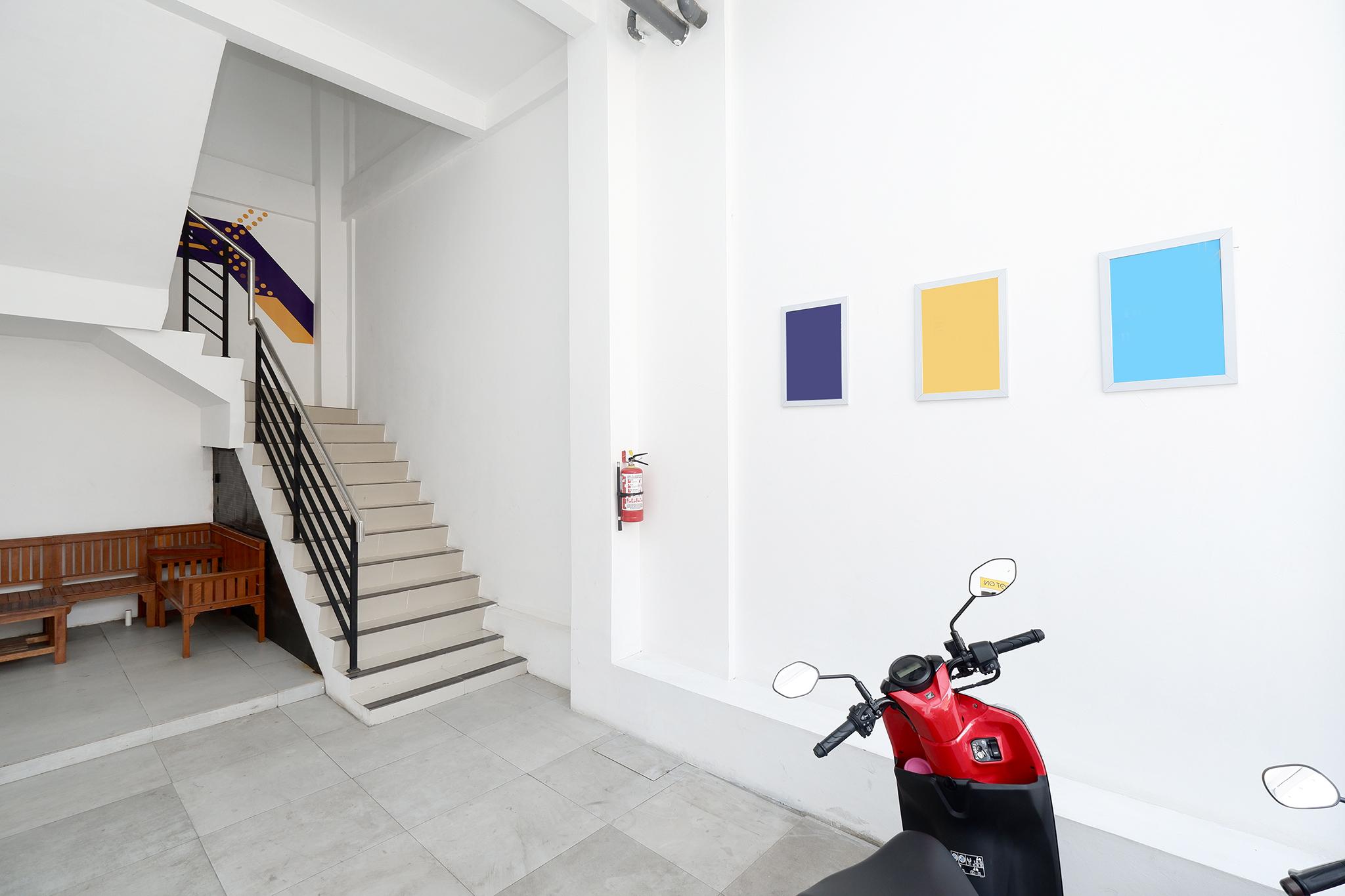 Spot On 2026 Arta Residence Semarang Eksteriør billede