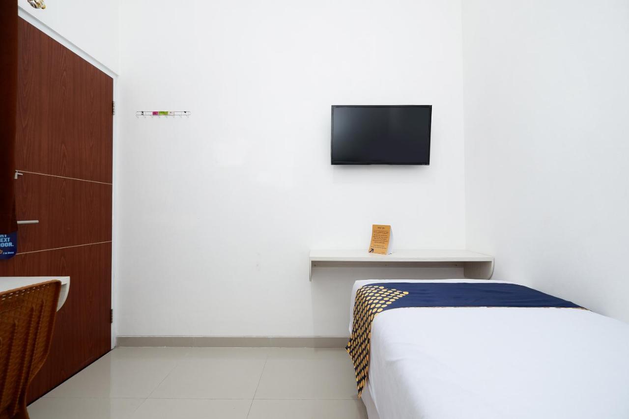 Spot On 2026 Arta Residence Semarang Eksteriør billede