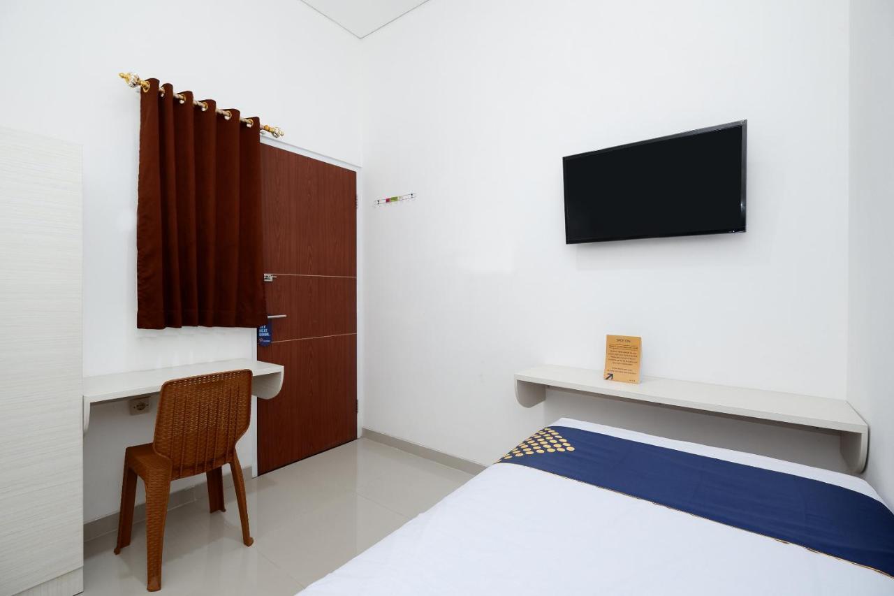 Spot On 2026 Arta Residence Semarang Eksteriør billede