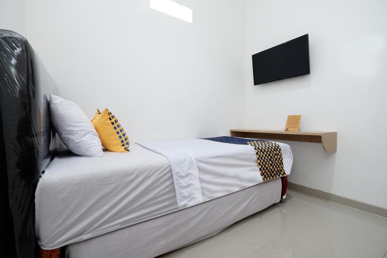 Spot On 2026 Arta Residence Semarang Eksteriør billede